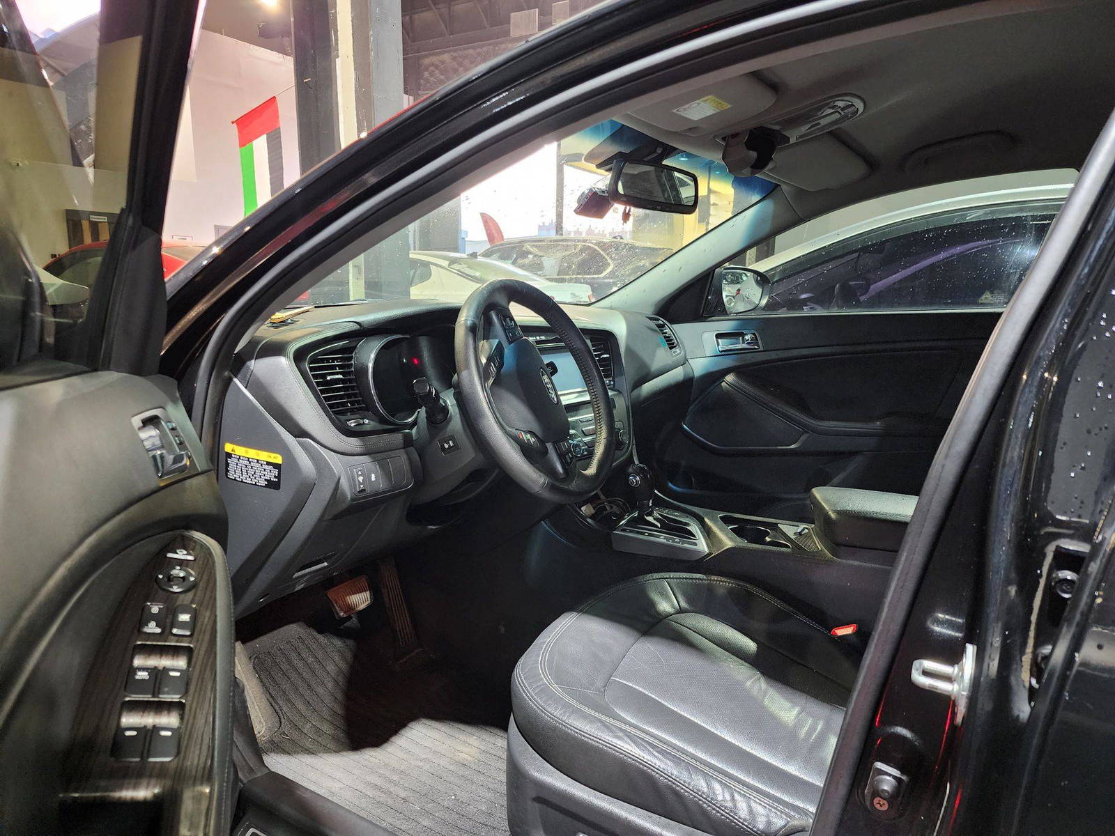 2011 KIA K5 — 168771 KM — Lot 018452 — Al Quoz - Marhaba Auctions Used Cars - Image 9
