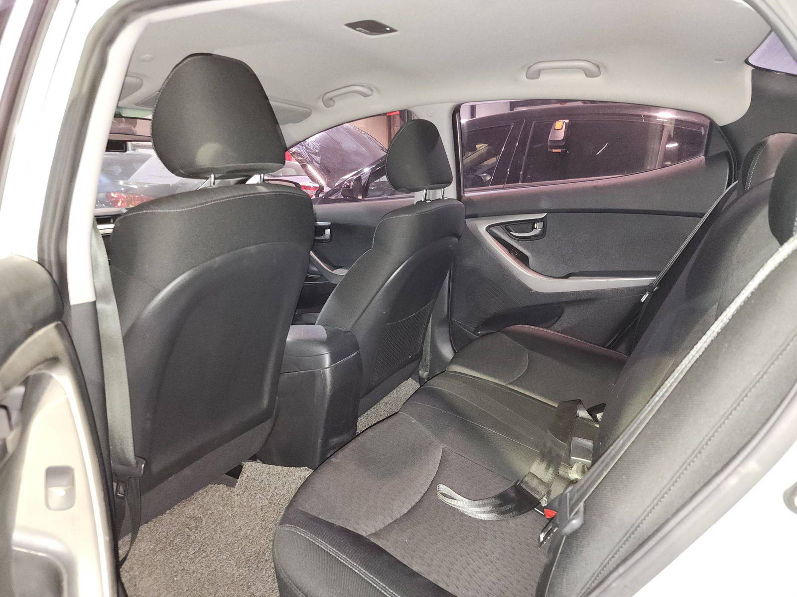 2011 HYUNDAI AVANTE — 118726 KM — Lot 097431 — Main - Marhaba Auctions Used Cars - Image 7