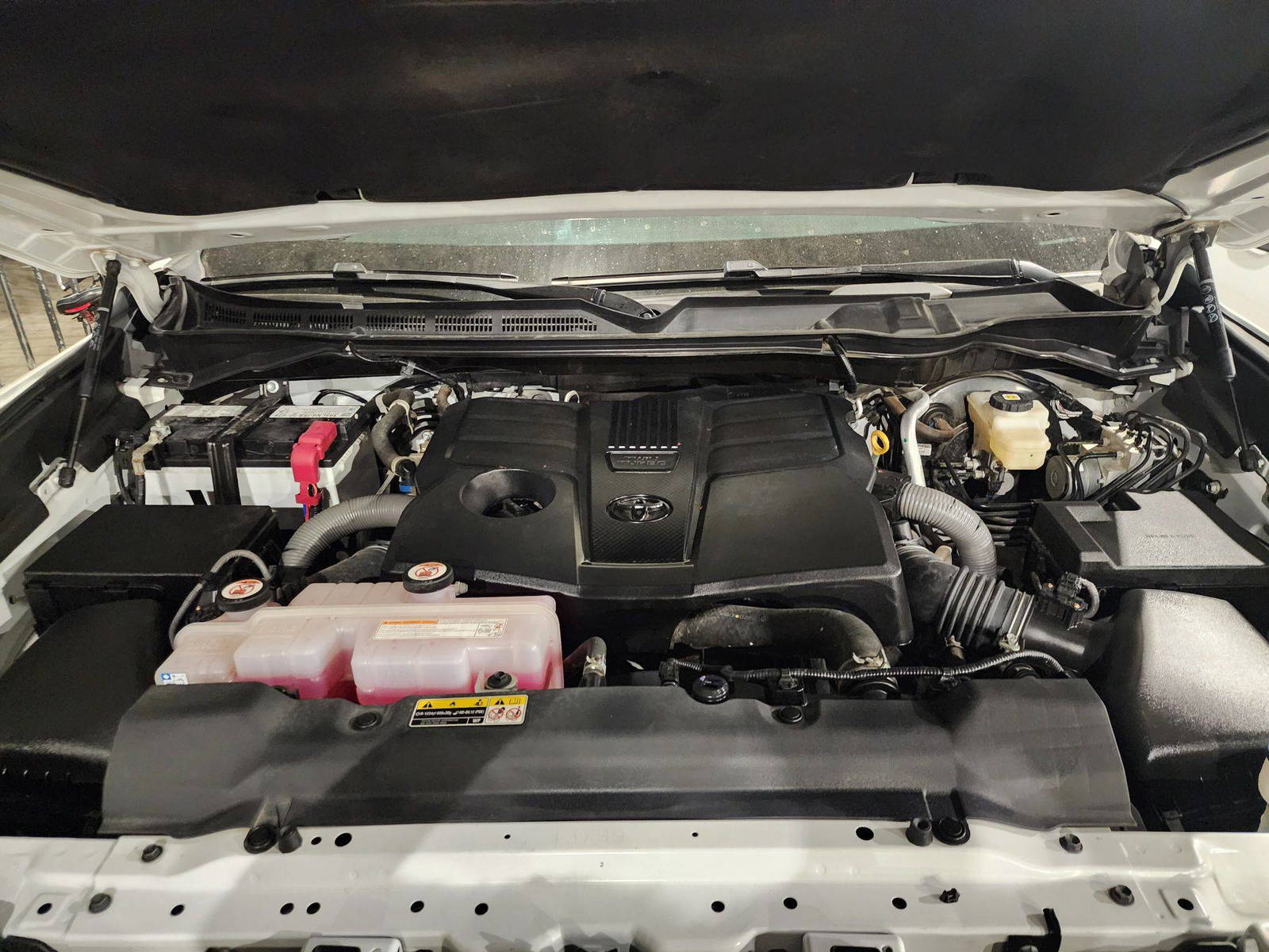 TOYOTA TUNDRA 2024 - Marhaba Auction Used Cars - Image 11