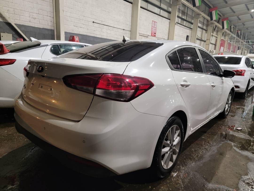 2017 KIA K3 — 79753 KM — Lot A667006 — Main - Marhaba Auctions Used Cars - Image 3