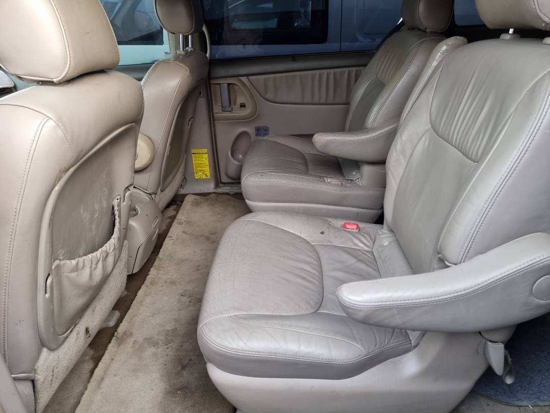 2008 TOYOTA SIENNA — 284253 Miles — Lot 124578 — Ind. 12 - Marhaba Auctions Used Cars - Image 7