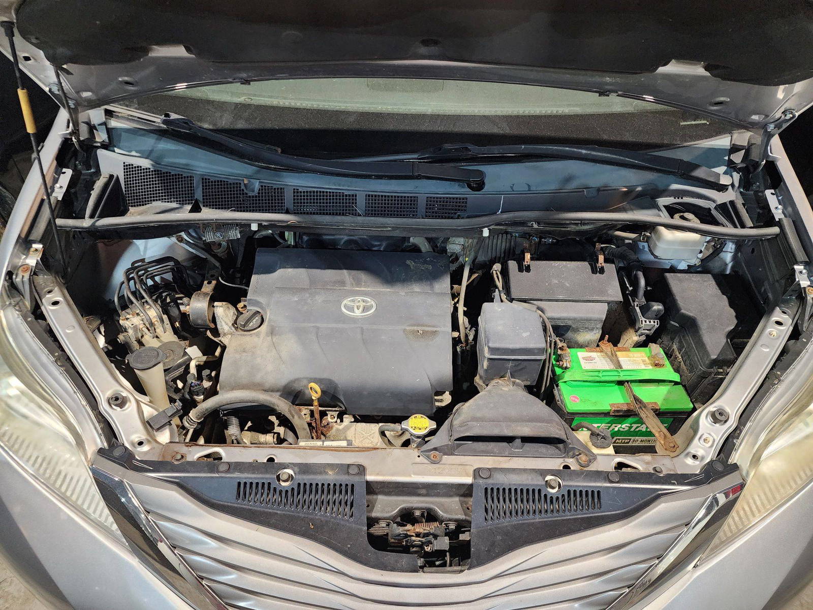 2012 TOYOTA SIENNA — 224135 Miles — Lot 035753 — Al Quoz - Marhaba Auctions Used Cars - Image 13