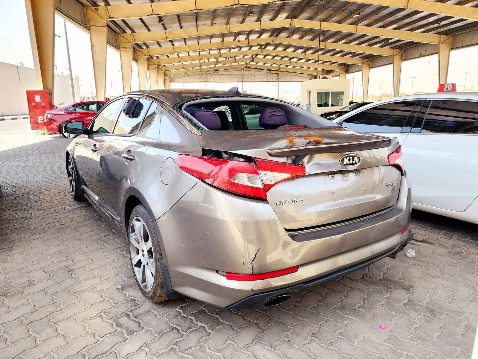 2013 KIA OPTIMA — 167013 Miles — Lot G103107 — Souq - Marhaba Auctions Used Cars - Image 4