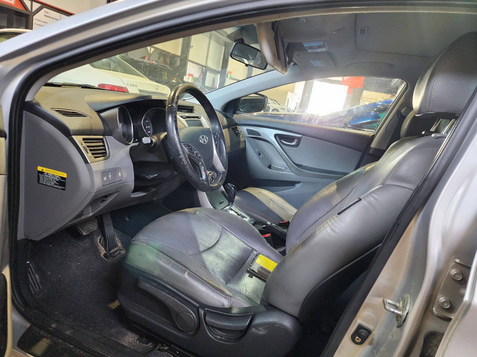 2012 HYUNDAI ELANTRA — 155578 Miles — Lot 418623 — Al Quoz - Marhaba Auctions Used Cars - Image 10