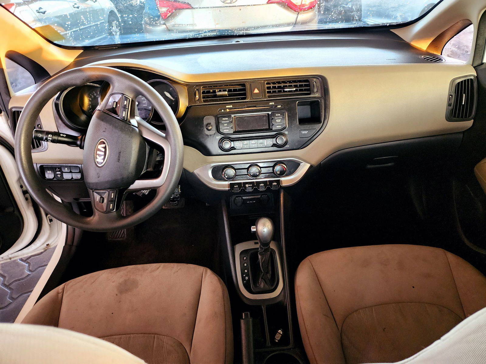 2014 KIA RIO — 166562 Miles — Lot 70123174 — Souq - Marhaba Auctions Used Cars - Image 7