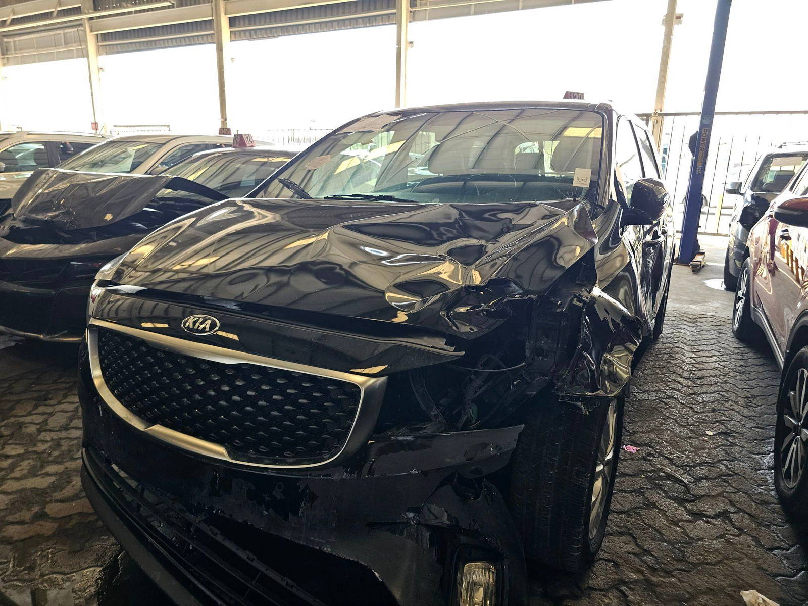 2018 KIA SEDONA — 78688 Miles — Lot 90447245 - Marhaba Auctions Used Cars - Image 4