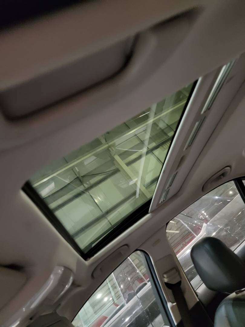 MERCEDES BENZ C300 2011 - Marhaba Auction Used Cars - Image 9