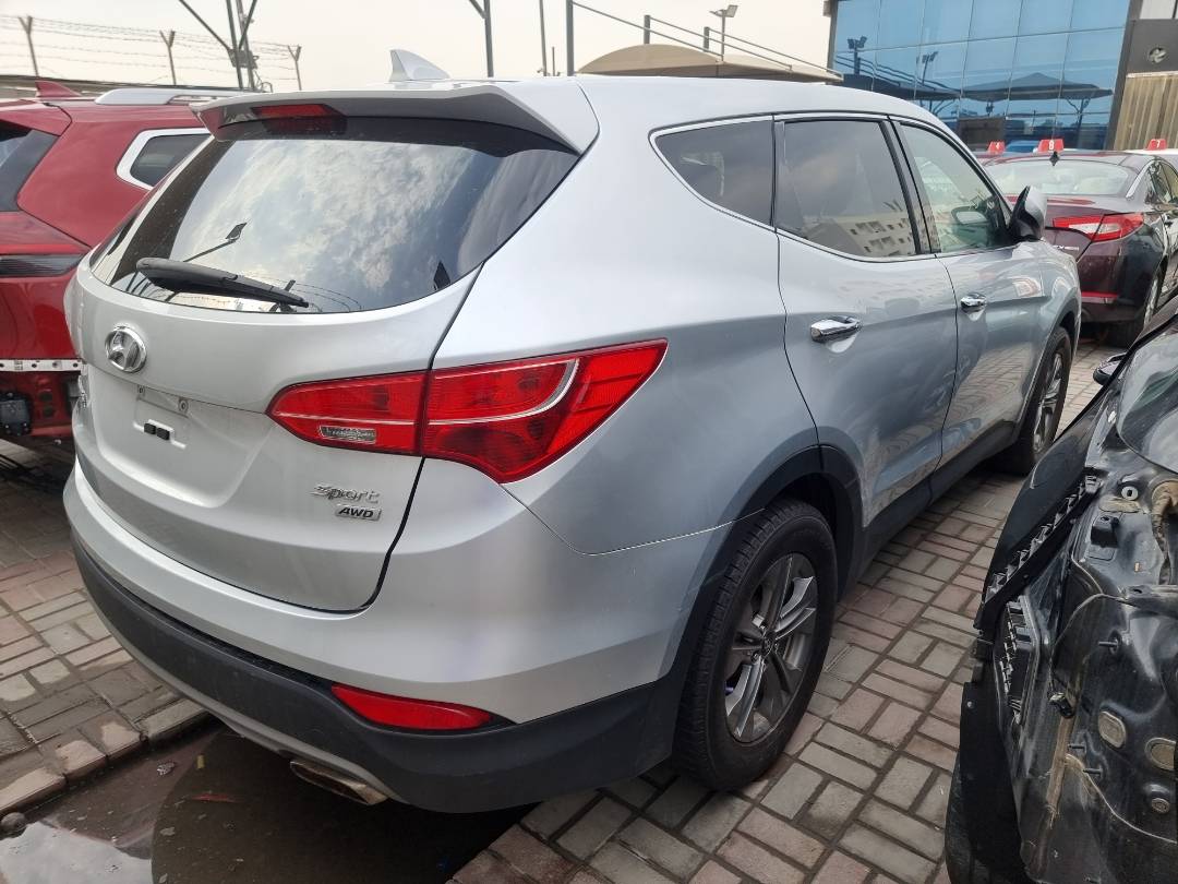 2016 HYUNDAI SANTA FE SPORT — 149341 Miles — Lot 329555 — Ind. 12 - Marhaba Auctions Used Cars - Image 4