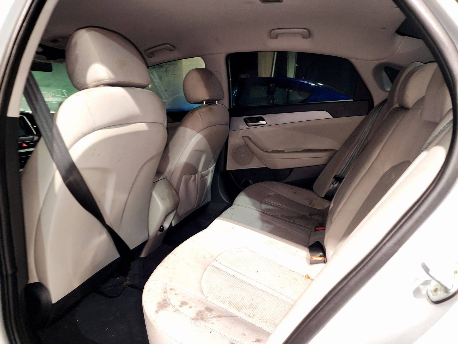2018 HYUNDAI SONATA — 75126 Miles — Lot H671055 — Souq - Marhaba Auctions Used Cars - Image 6