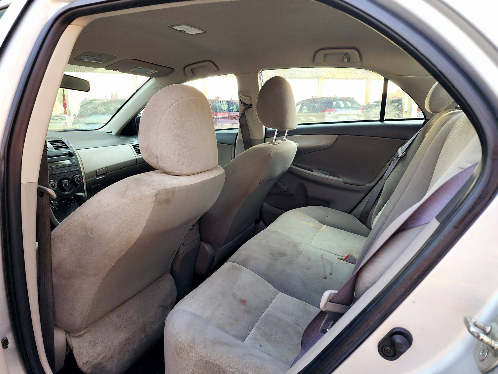 2009 TOYOTA COROLLA — 195246 Miles — Lot 44271564 — Souq - Marhaba Auctions Used Cars - Image 6