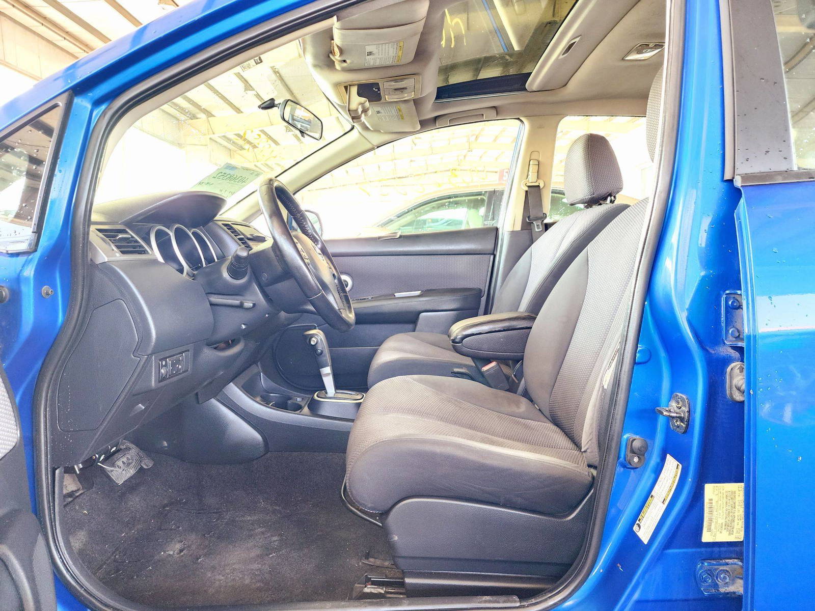 2008 NISSAN VERSA — 156200 Miles — Lot 40368352 — Souq - Marhaba Auctions Used Cars - Image 9