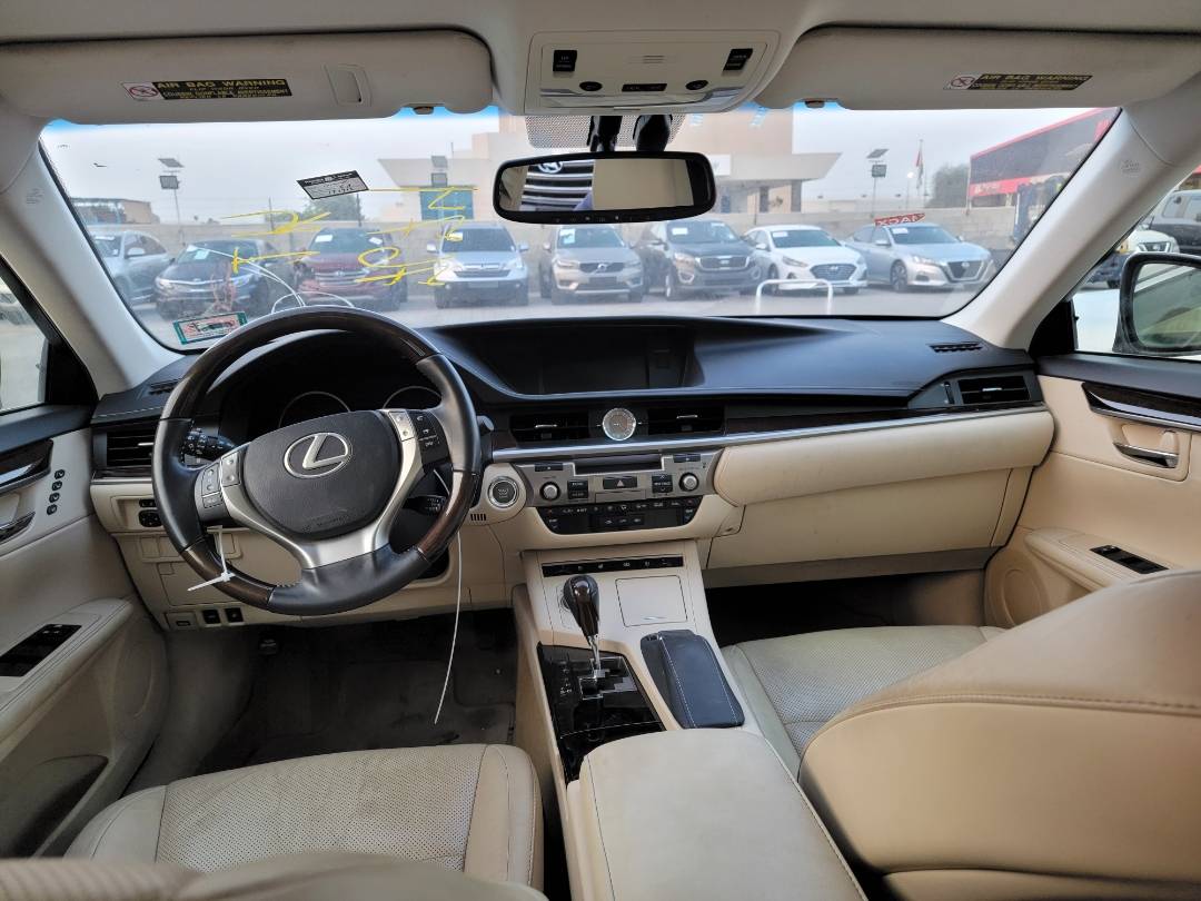 2015 LEXUS ES 350 — 172916 Miles — Lot 2167674 — Main - Marhaba Auctions Used Cars - Image 8