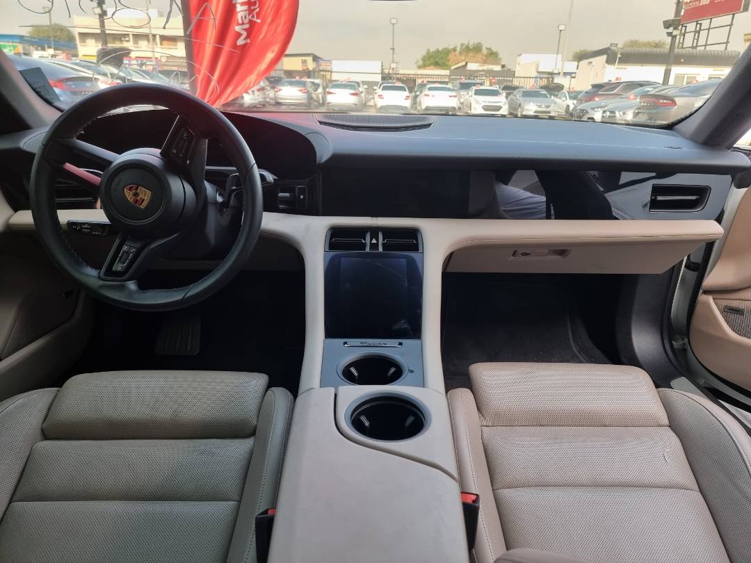 PORSCHE TAYCAN 2021 - Marhaba Auction Used Cars - Image 7