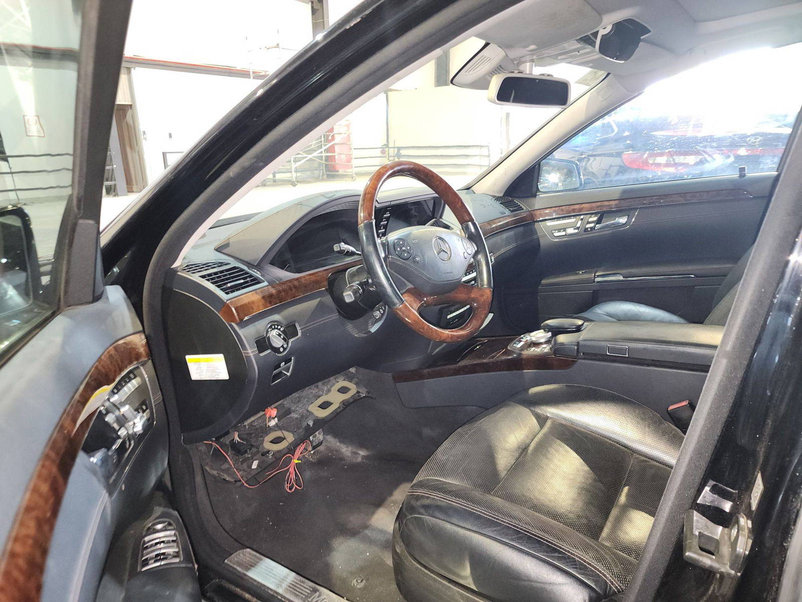 2013 MERCEDES BENZ S 550 — 111436 Miles — Lot 1219346 — Main - Marhaba Auctions Used Cars - Image 9
