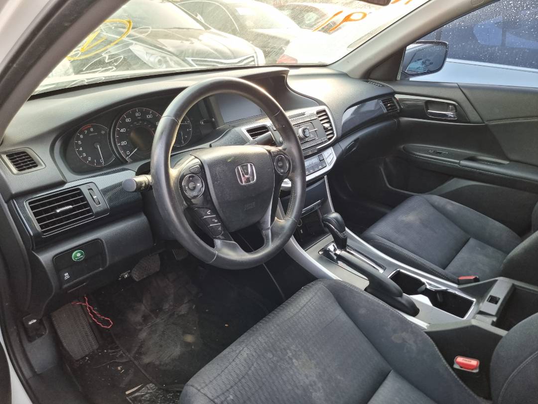 2015 HONDA ACCORD — 199309 Miles — Lot 45384485 — Ind. 12 - Marhaba Auctions Used Cars - Image 6