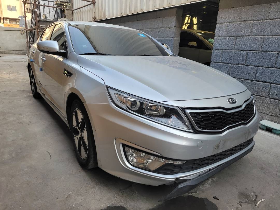 2013 KIA K5 — 208271 KM — Lot 021143 — Main - Marhaba Auctions Used Cars - Image 5