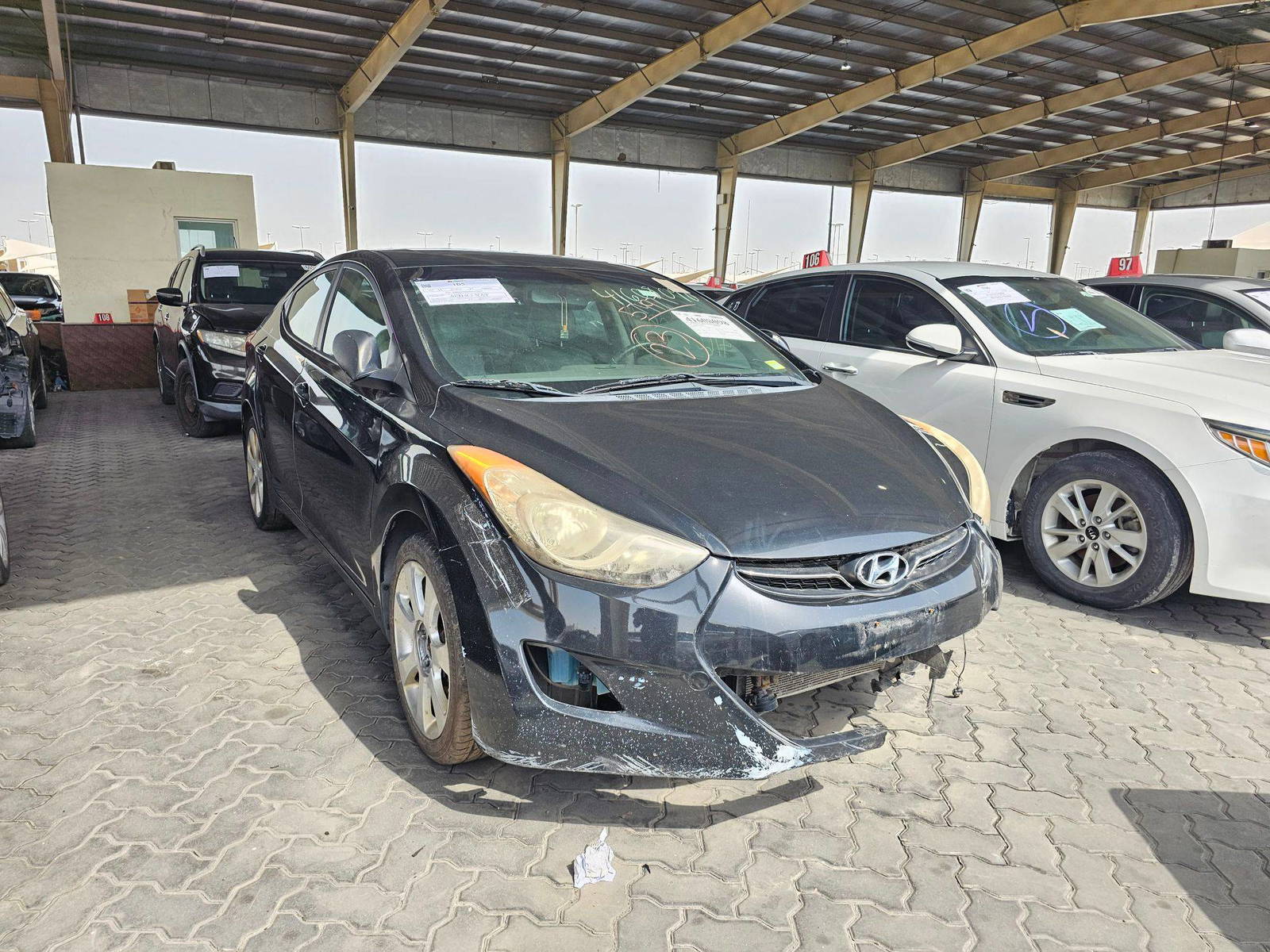 2013 HYUNDAI ELANTRA — 116899 Miles — Lot E4DU574977 — Souq - Marhaba Auctions Used Cars - Image 4