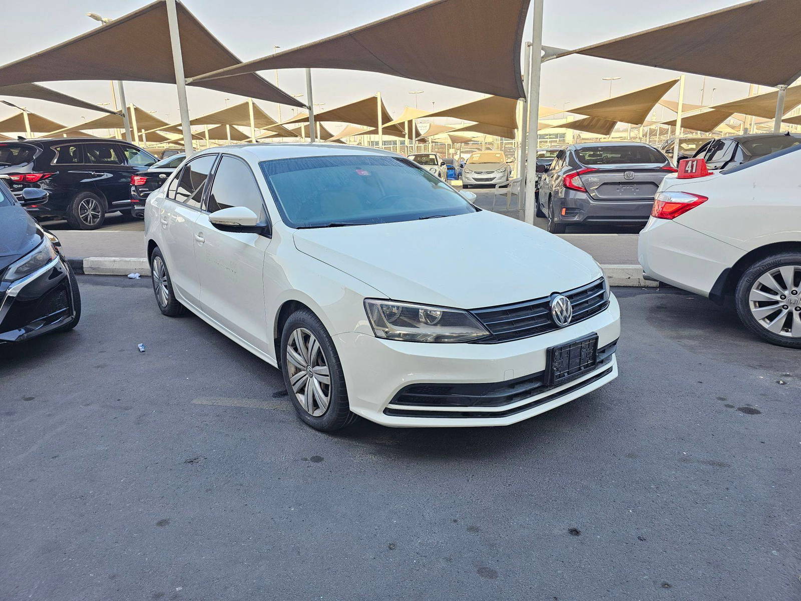 2017 VOLKSWAGEN JETTA — 292907 KM — Lot 314319 — Souq - Marhaba Auctions Used Cars - Image 4