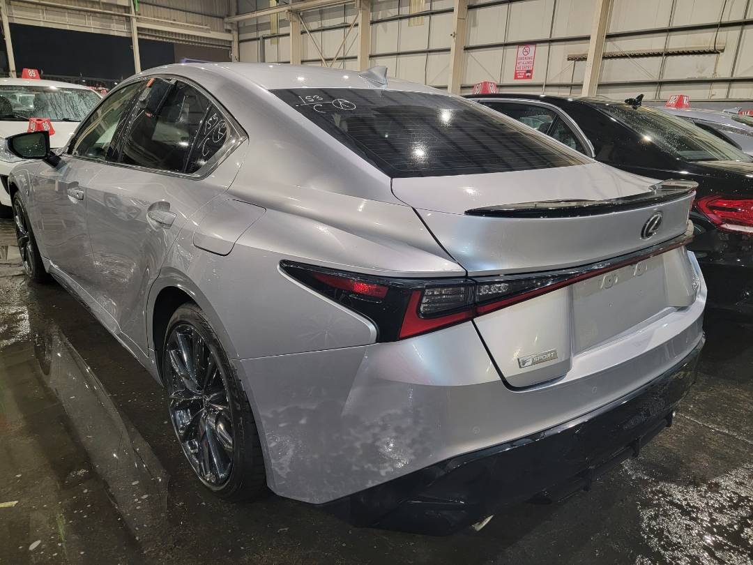 2021 LEXUS IS-350 — 2032 KM — Lot 037391 - Marhaba Auctions Used Cars - Image 10