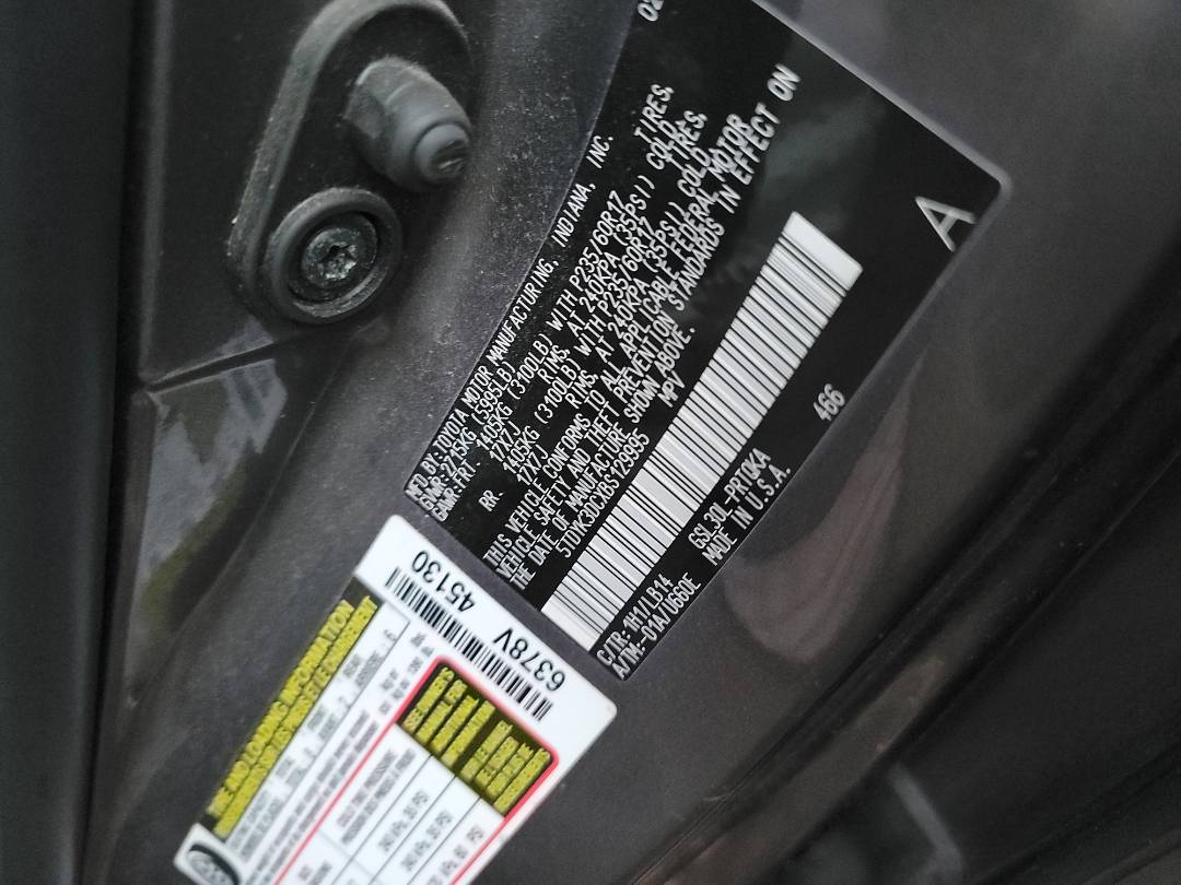 2011 TOYOTA SIENNA — 268609 Miles — Lot XBS129995 — Main - Marhaba Auctions Used Cars - Image 12