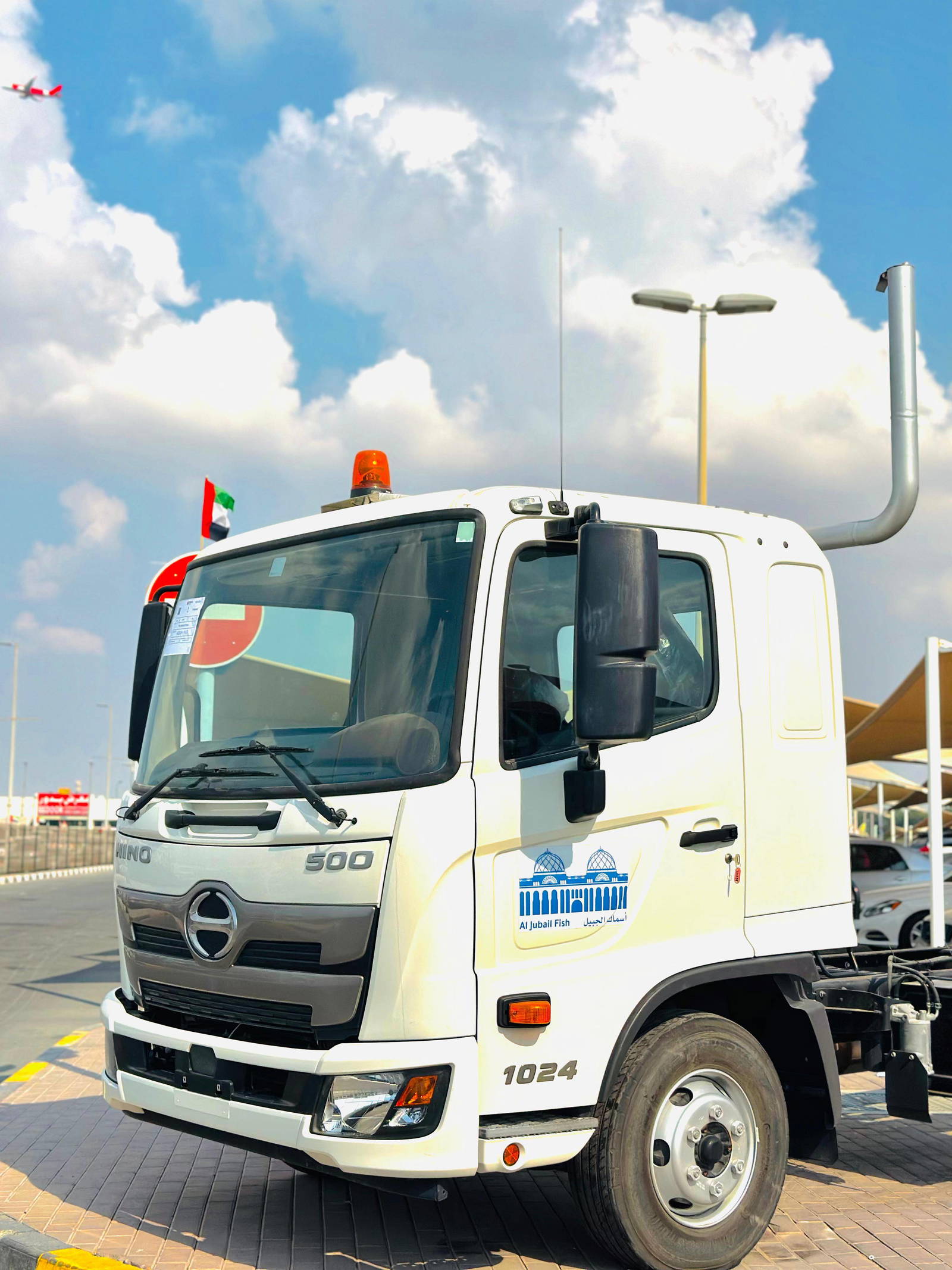 2023 HINO 500 — 312 KM — Lot JL7P7710339 — Souq - Marhaba Auctions Used Cars - Image 5