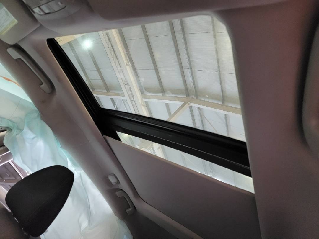 NISSAN ROGUE 2019 - Marhaba Auction Used Cars - Image 10