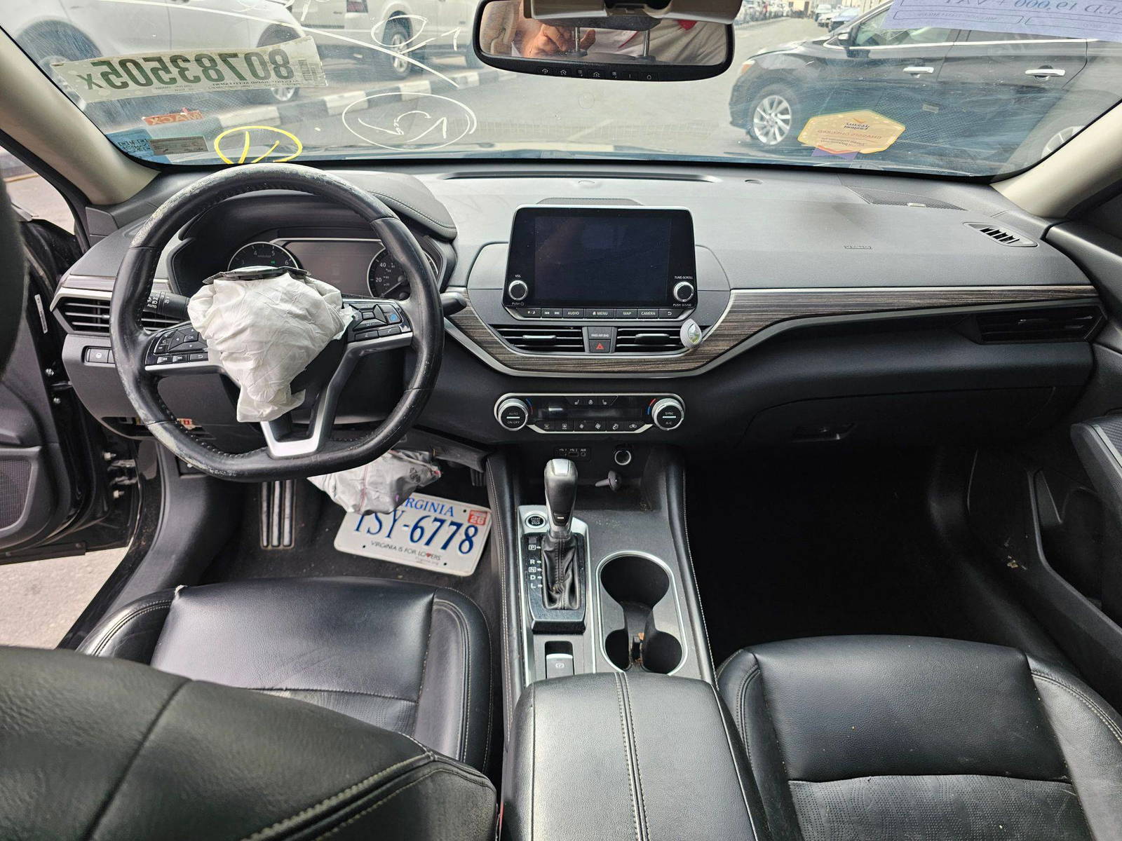 2019 NISSAN ALTIMA — 224315 Miles — Lot 9KC104666 — Souq - Marhaba Auctions Used Cars - Image 7