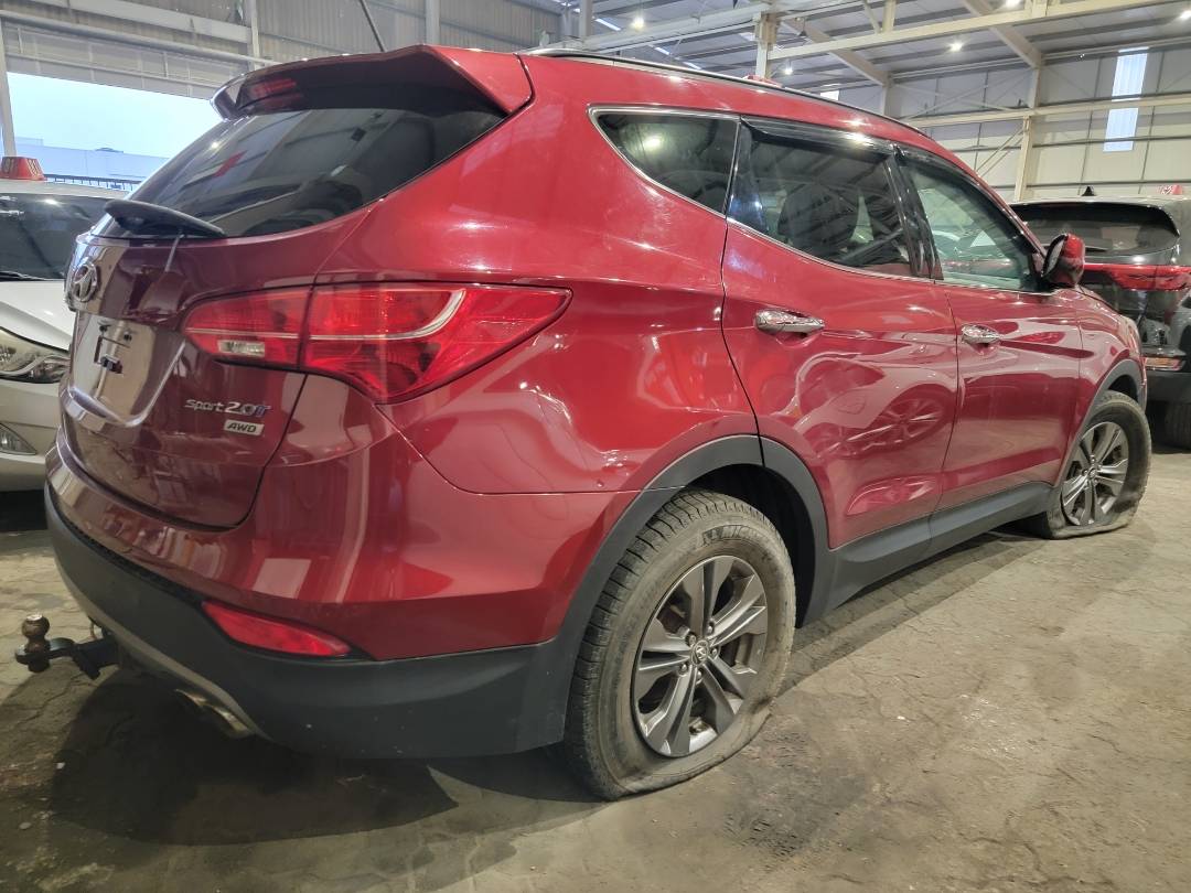 2014 HYUNDAI SANTA FE SPORT — 210225 KM — Lot 12279828 — Ind. 12 - Marhaba Auctions Used Cars - Image 3