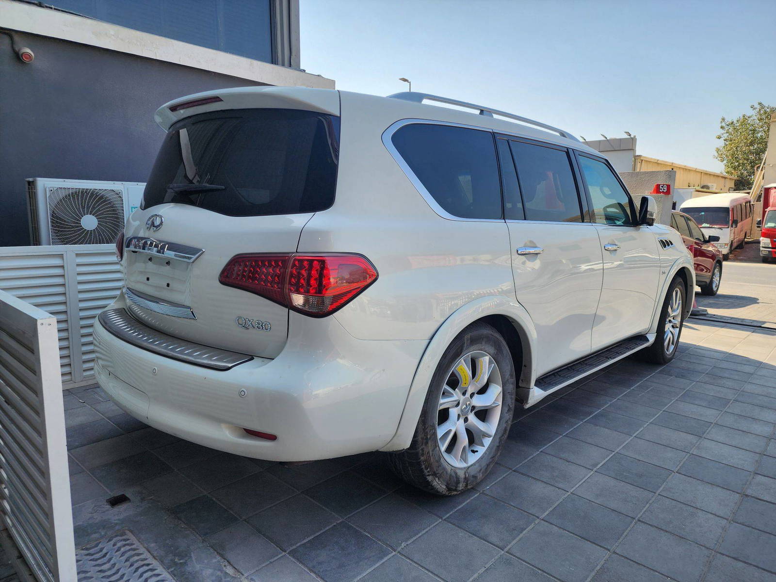 INFINITI QX80 2014 - Marhaba Auction Used Cars - Image 5