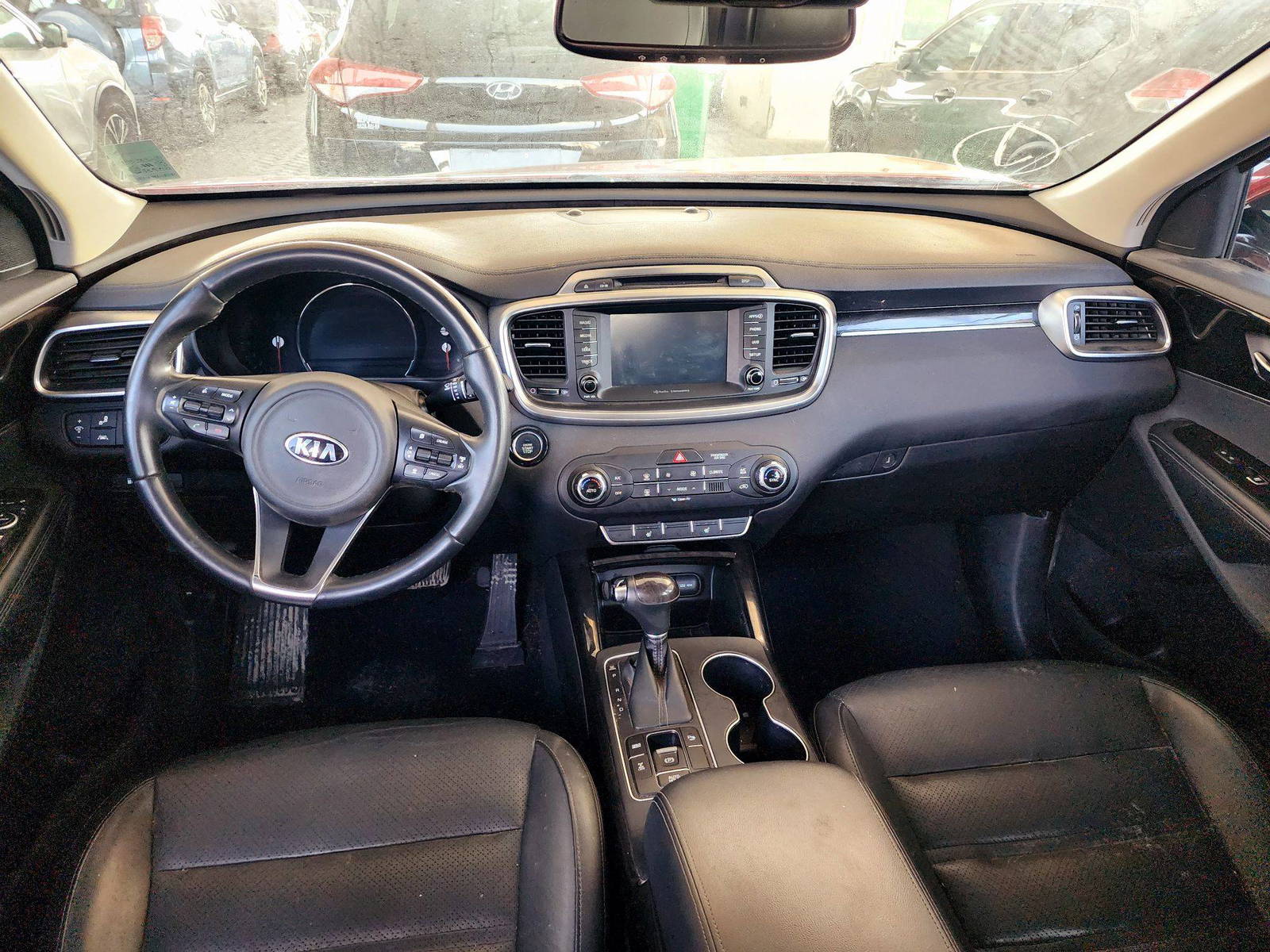 2018 KIA SORENTO — 68930 Miles — Lot 52470624 — Souq - Marhaba Auctions Used Cars - Image 7