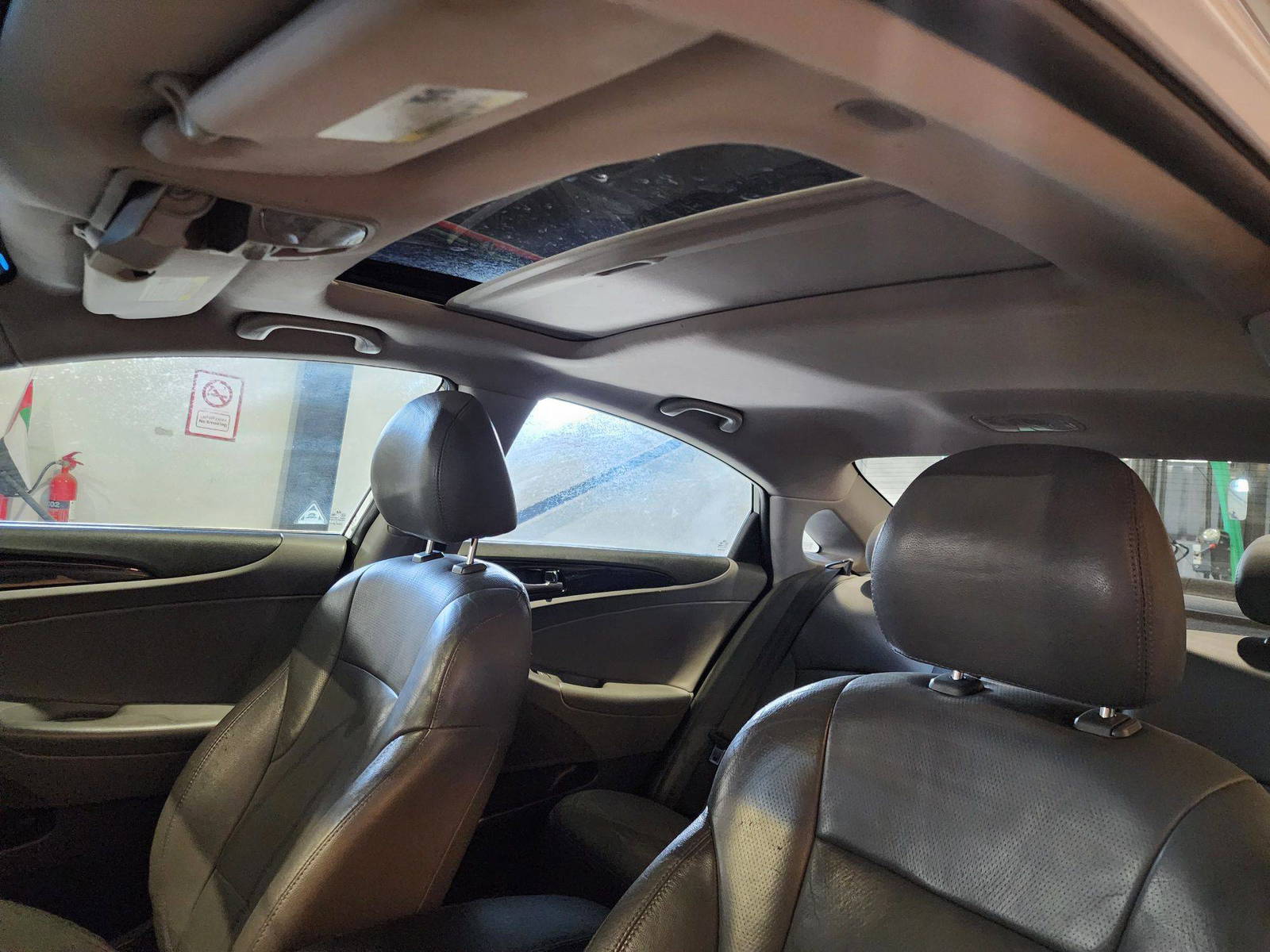 2011 HYUNDAI SONATA — 139402 Miles — Lot 73984 — Al Quoz - Marhaba Auctions Used Cars - Image 10