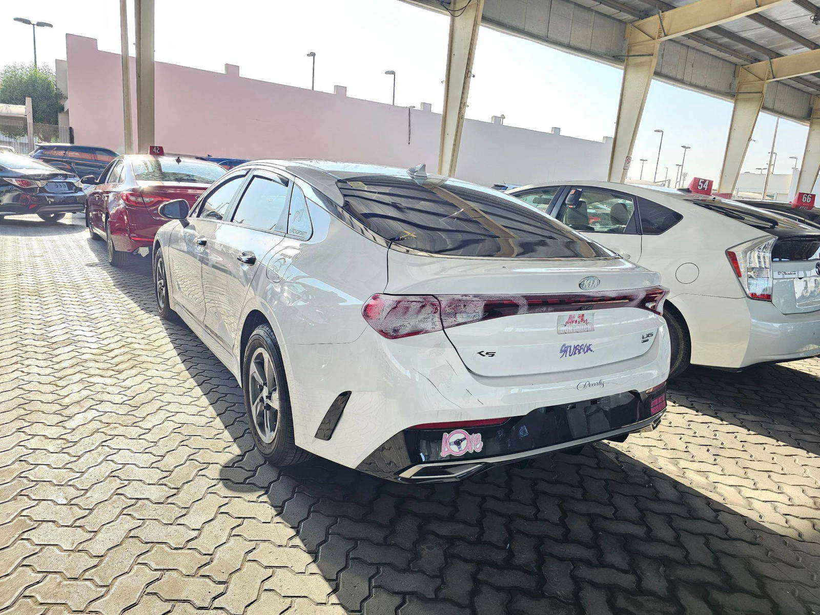 2021 KIA K5 — 102081 Miles — Lot G032349 — Souq - Marhaba Auctions Used Cars - Image 6