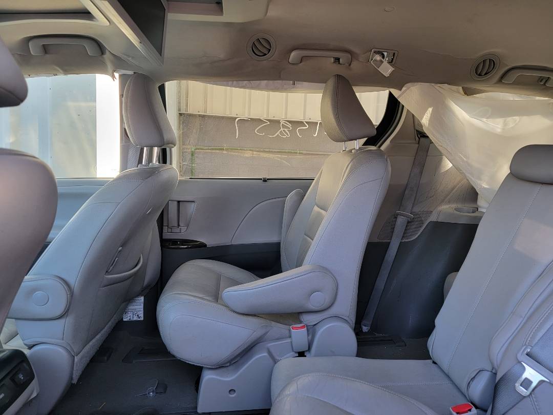 2015 TOYOTA SIENNA — 143180 Miles — Lot 613042 — Main - Marhaba Auctions Used Cars - Image 7