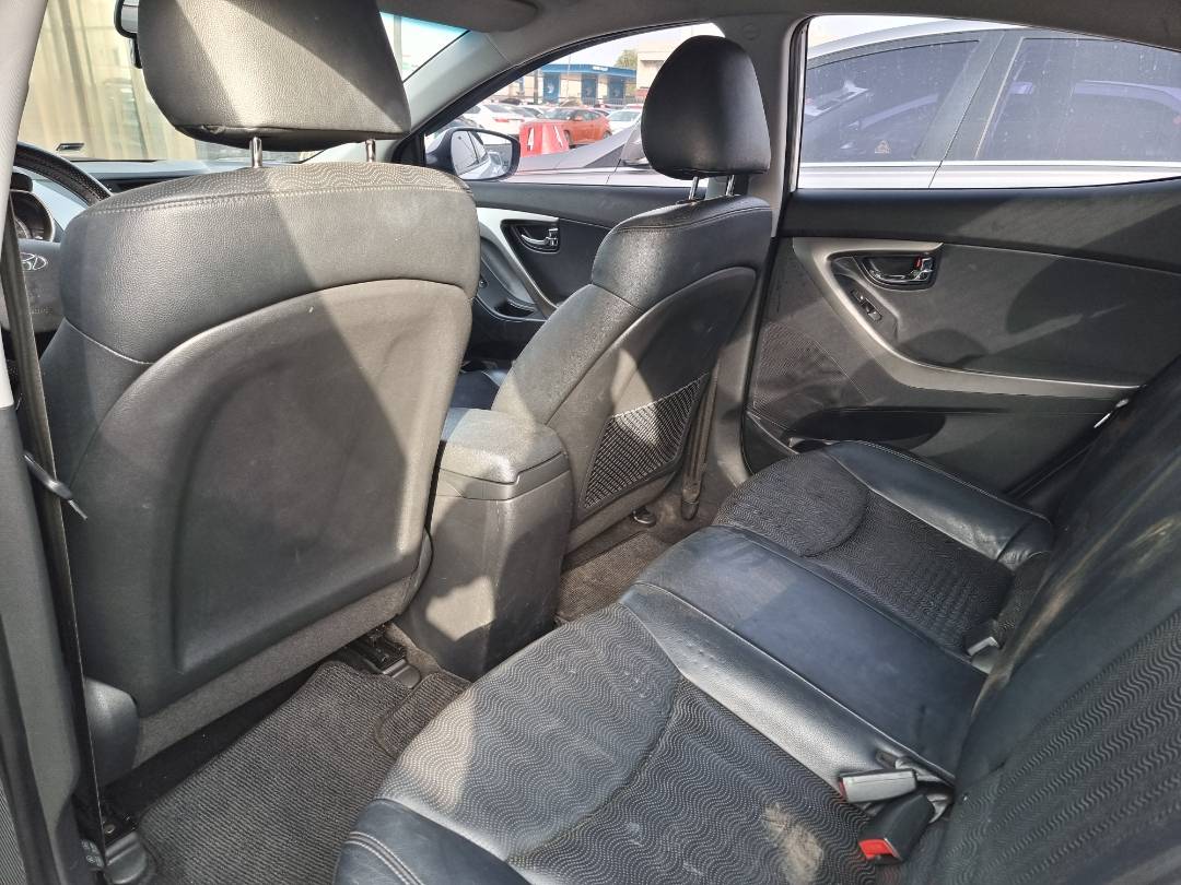 HYUNDAI AVANTE 2011 - Marhaba Auction Used Cars - Image 6