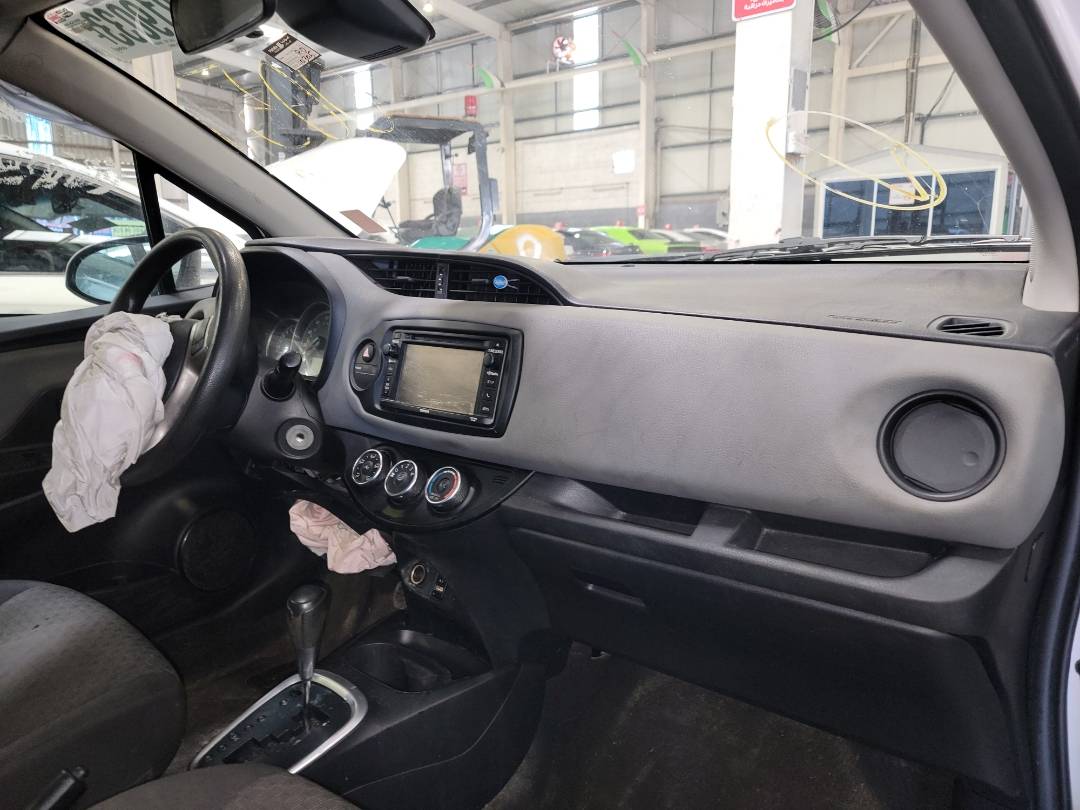 2017 TOYOTA YARIS — 110305 Miles — Lot 67219033 - Marhaba Auctions Used Cars - Image 5