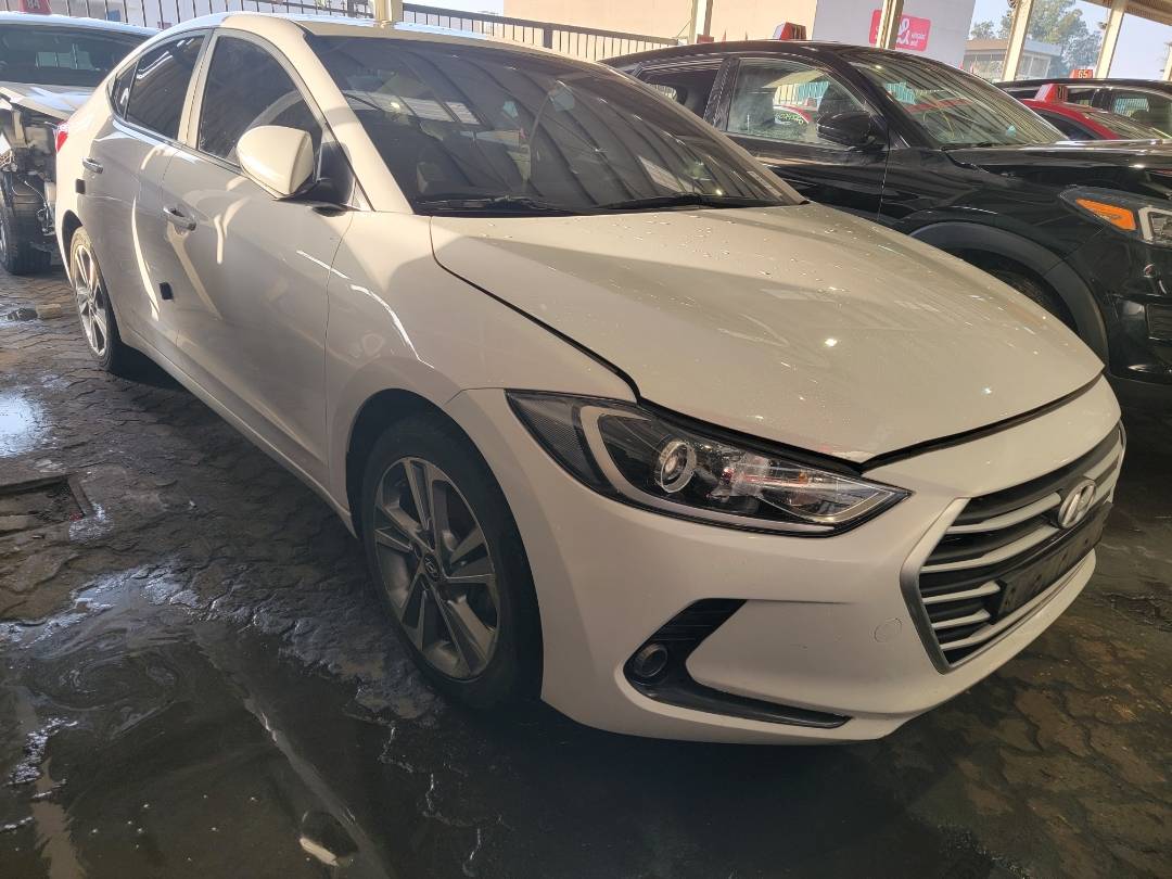 2018 HYUNDAI AVANTE — 149604 KM — Lot 577264 — Main - Marhaba Auctions Used Cars - Image 4