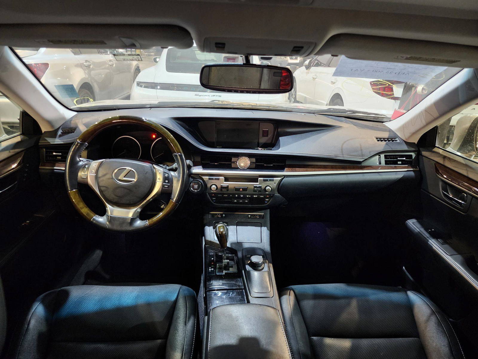 2015 LEXUS ES 350 — 204693 Miles — Lot 7F2160173 — Ind. 12 - Marhaba Auctions Used Cars - Image 8