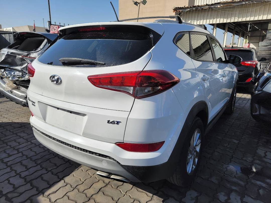 2017 HYUNDAI TUCSON — 94732 Miles — Lot HU353790 — Main - Marhaba Auctions Used Cars - Image 3