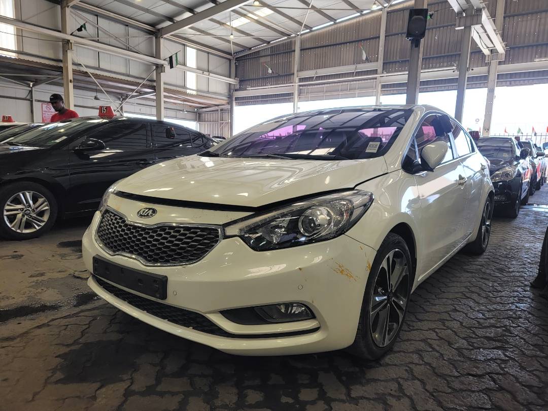 2013 KIA K3 — 164316 KM — Lot 037682 — Main - Marhaba Auctions Used Cars - Image 5