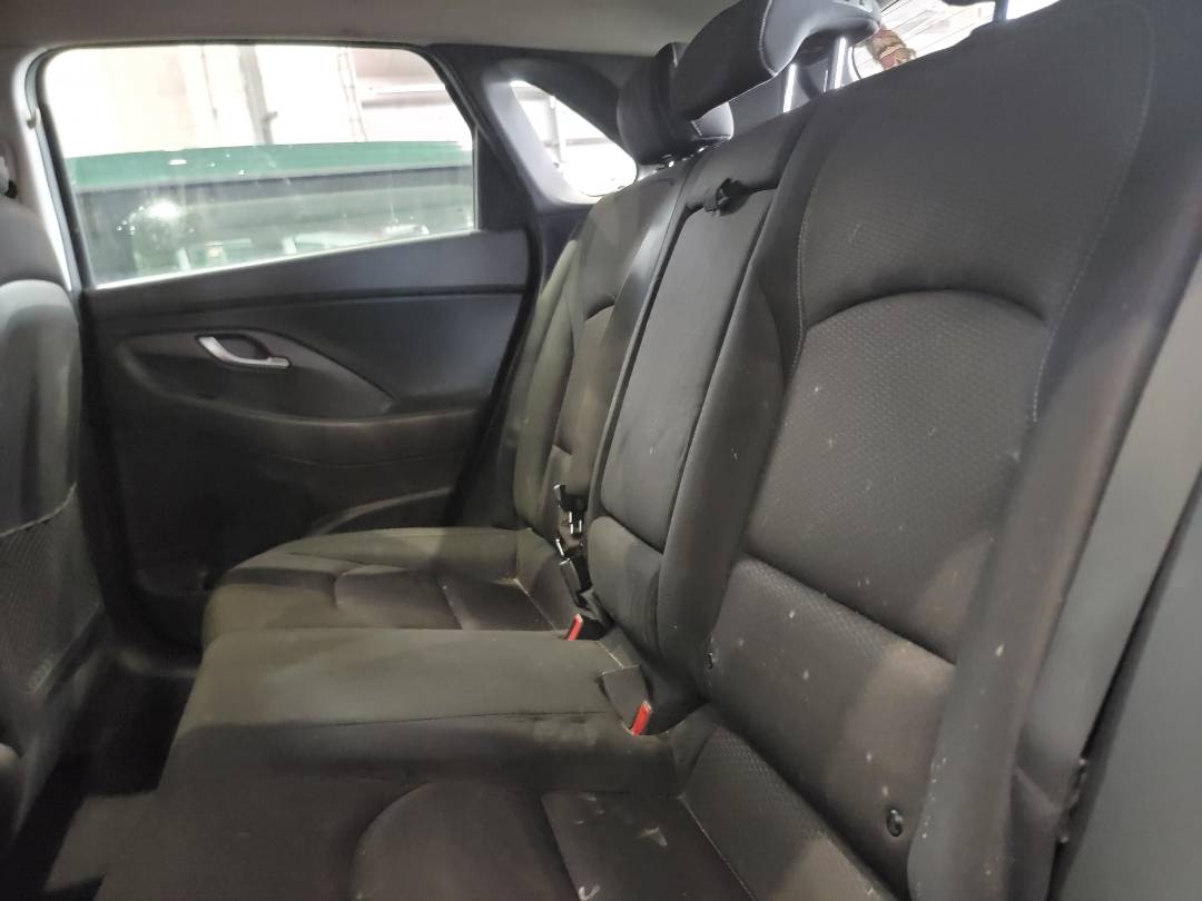 2018 HYUNDAI ELANTRA GT — 114381 KM — Lot 067585 — Souq - Marhaba Auctions Used Cars - Image 7