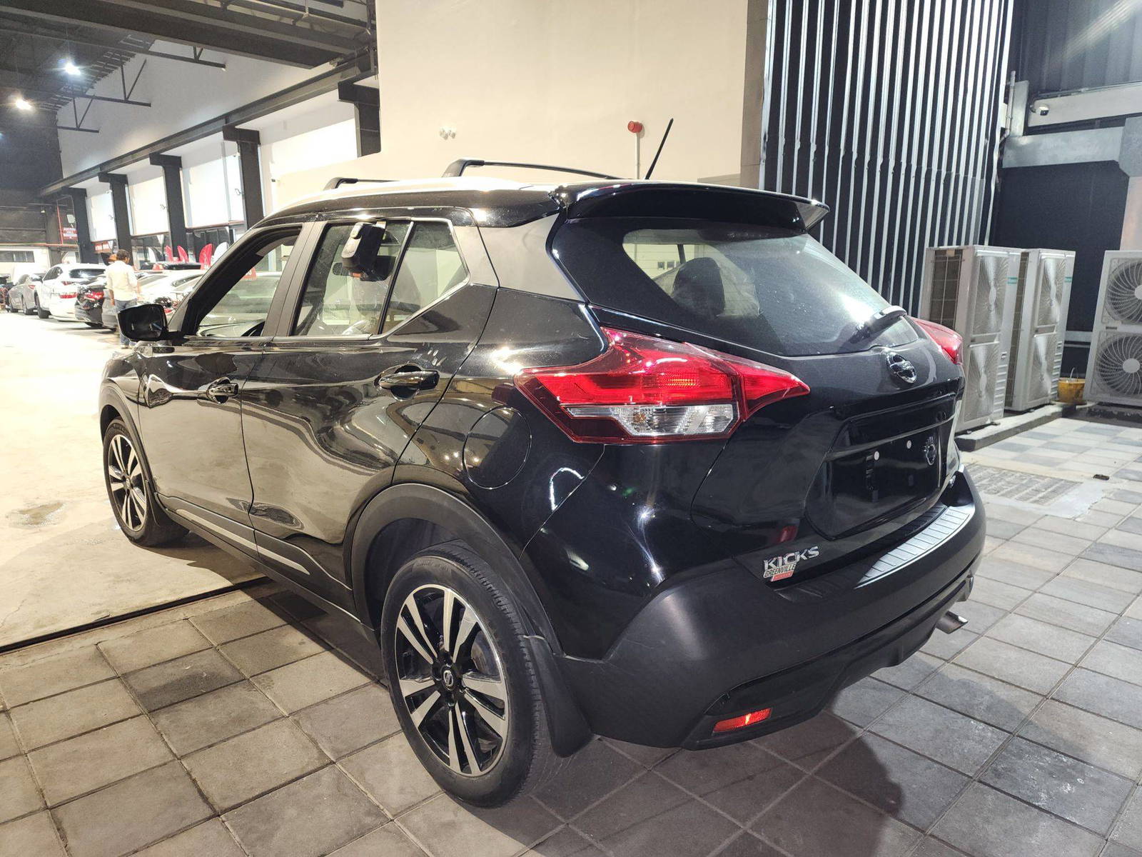 2019 NISSAN KICKS — 56469 Miles — Lot 38219009 — Al Quoz - Marhaba Auctions Used Cars - Image 4