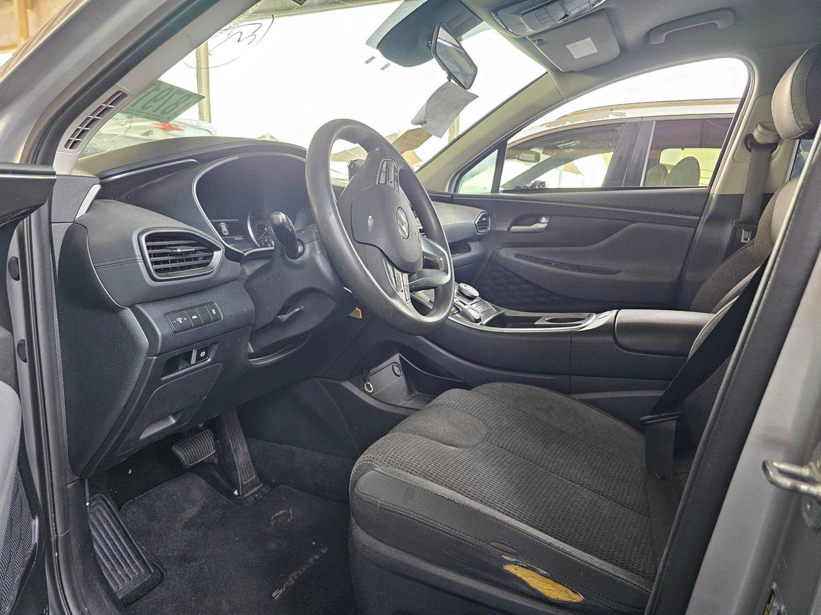 2021 HYUNDAI SANTA FE — 108680 Miles — Lot DAJ9MH313619 — Souq - Marhaba Auctions Used Cars - Image 8