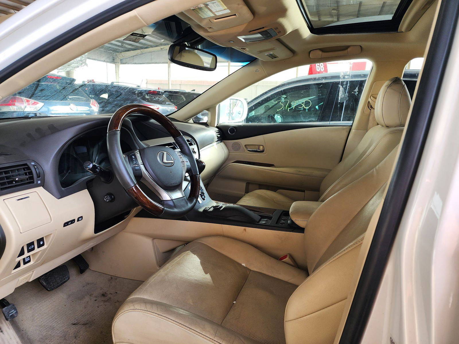 2015 LEXUS RX 350 — 116154 Miles — Lot 53679664 — Souq - Marhaba Auctions Used Cars - Image 8