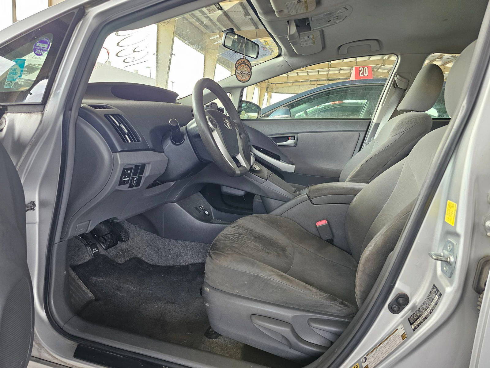 TOYOTA PRIUS 2010 - Marhaba Auction Used Cars - Image 8