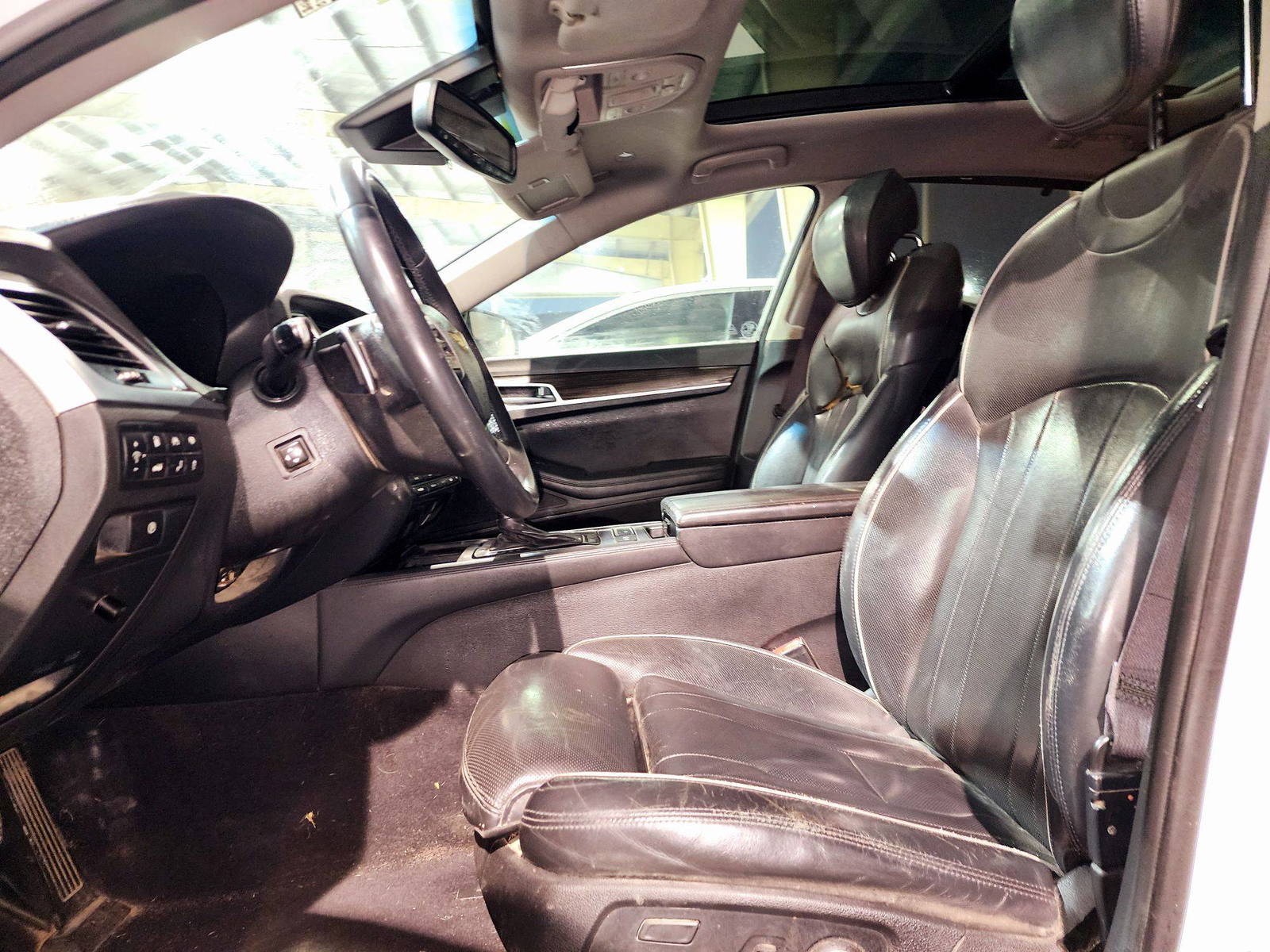 2015 HYUNDAI GENESIS — 137908 Miles — Lot 68289104 — Souq - Marhaba Auctions Used Cars - Image 9
