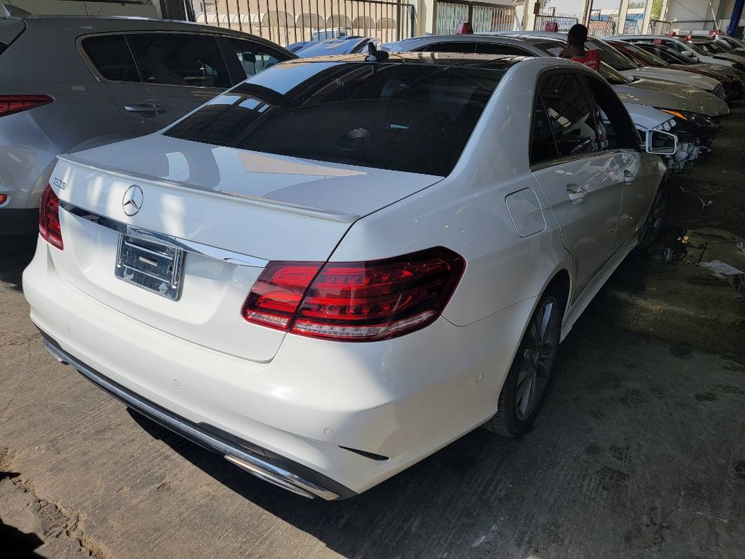2015 MERCEDES BENZ E 350 — 153884 Miles — Lot 47493945 — Main - Marhaba Auctions Used Cars - Image 4