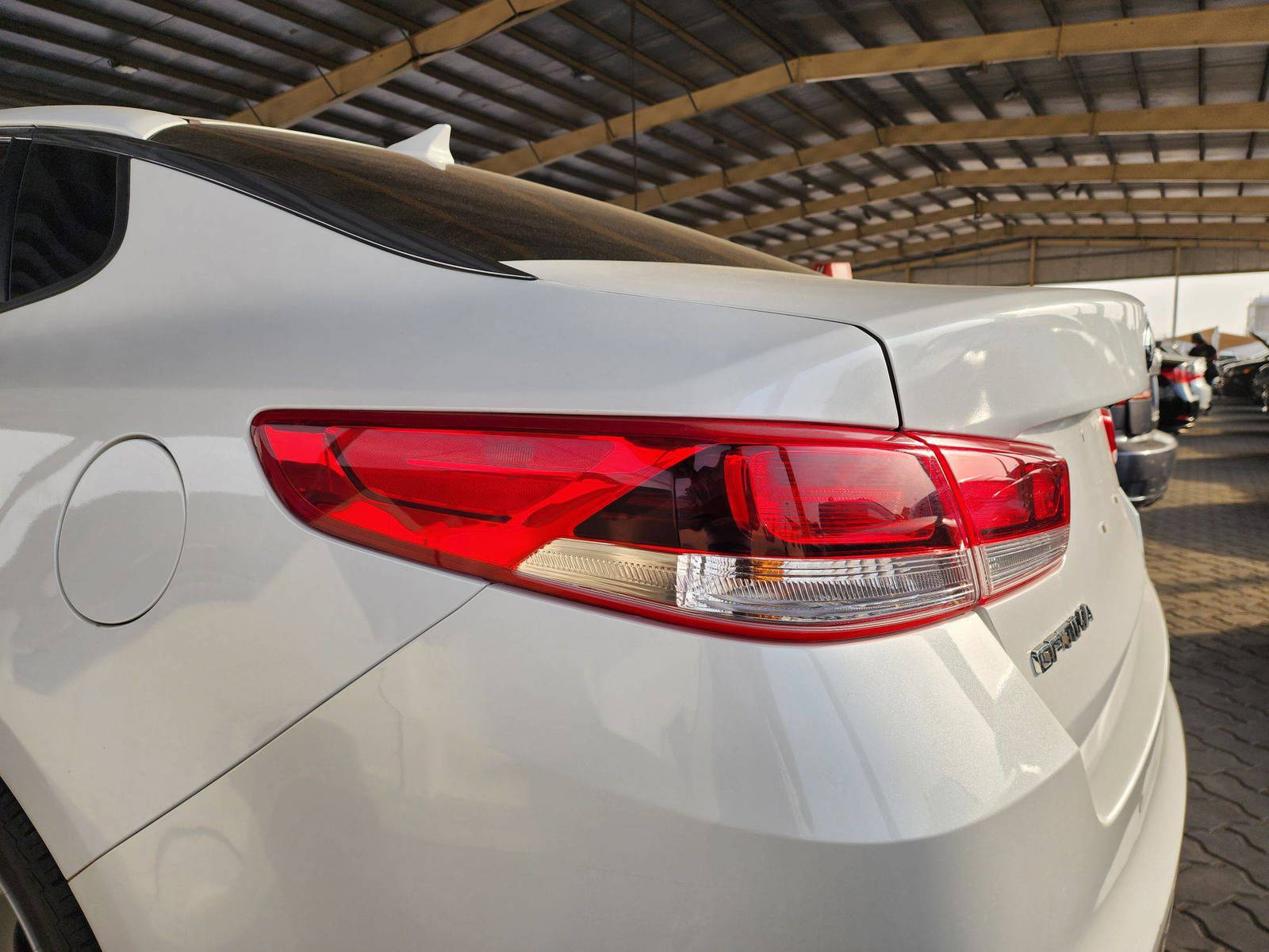 2018 KIA OPTIMA — 110099 Miles — Lot 59430714 — Souq - Marhaba Auctions Used Cars - Image 10