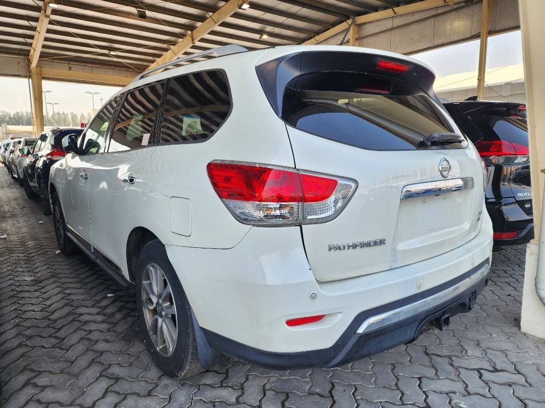 2015 NISSAN PATHFINDER — 235080 Miles — Lot 47778614 — Souq - Marhaba Auctions Used Cars - Image 3