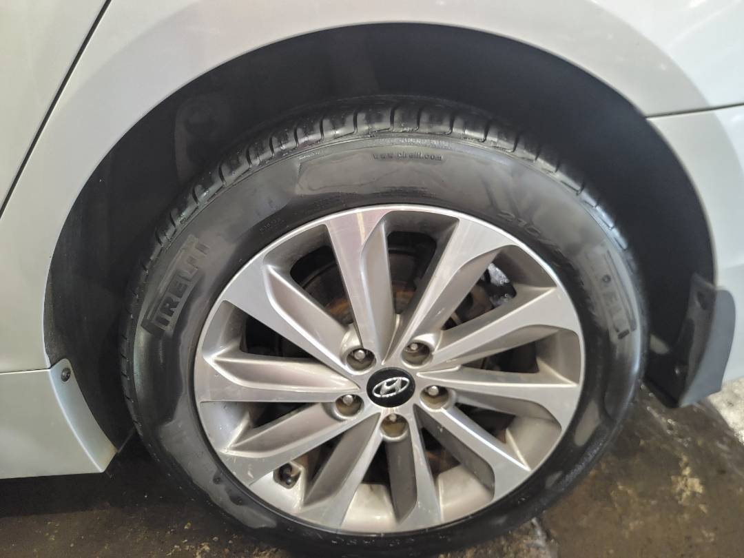 2015 HYUNDAI SONATA — 104618 Miles — Lot H238412 — Main - Marhaba Auctions Used Cars - Image 6