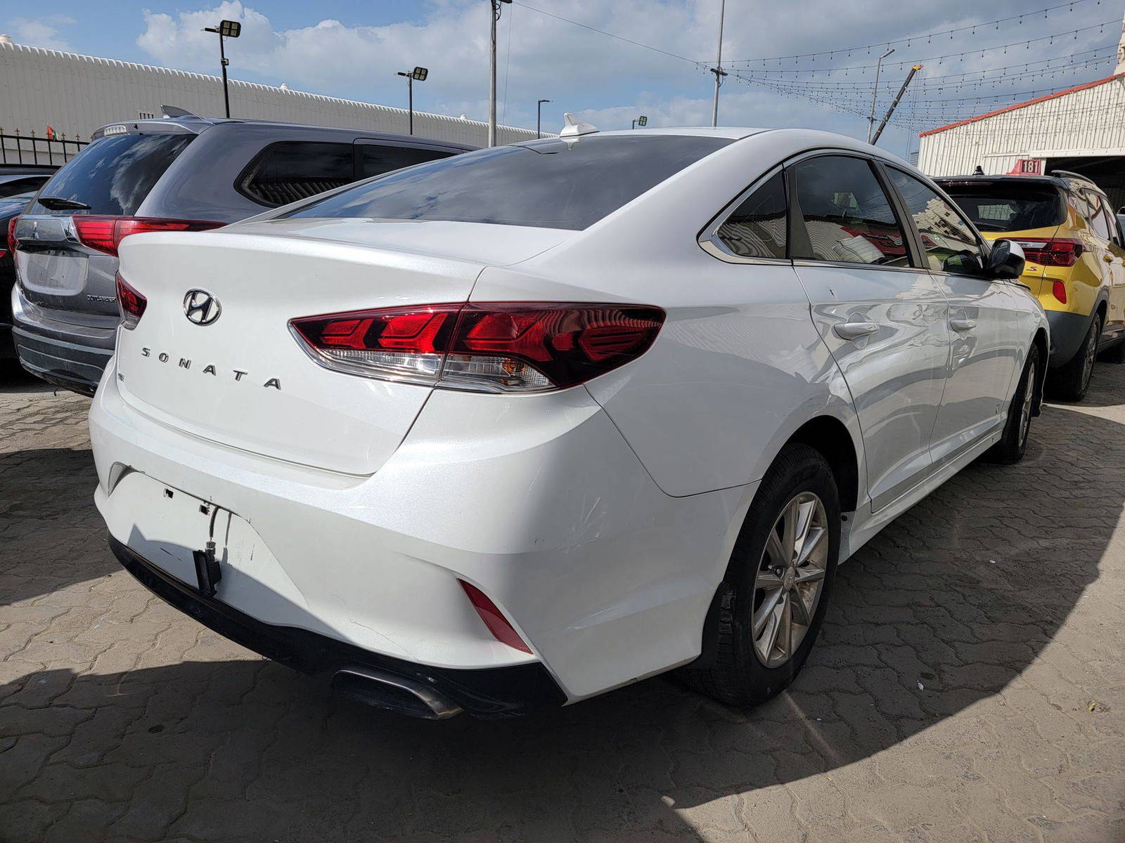2018 HYUNDAI SONATA — 152297 Miles — Lot 60289165 — Main - Marhaba Auctions Used Cars - Image 3